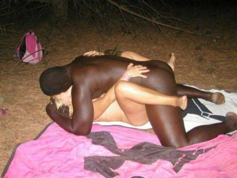 Mature Blonde Cheats With Nigga